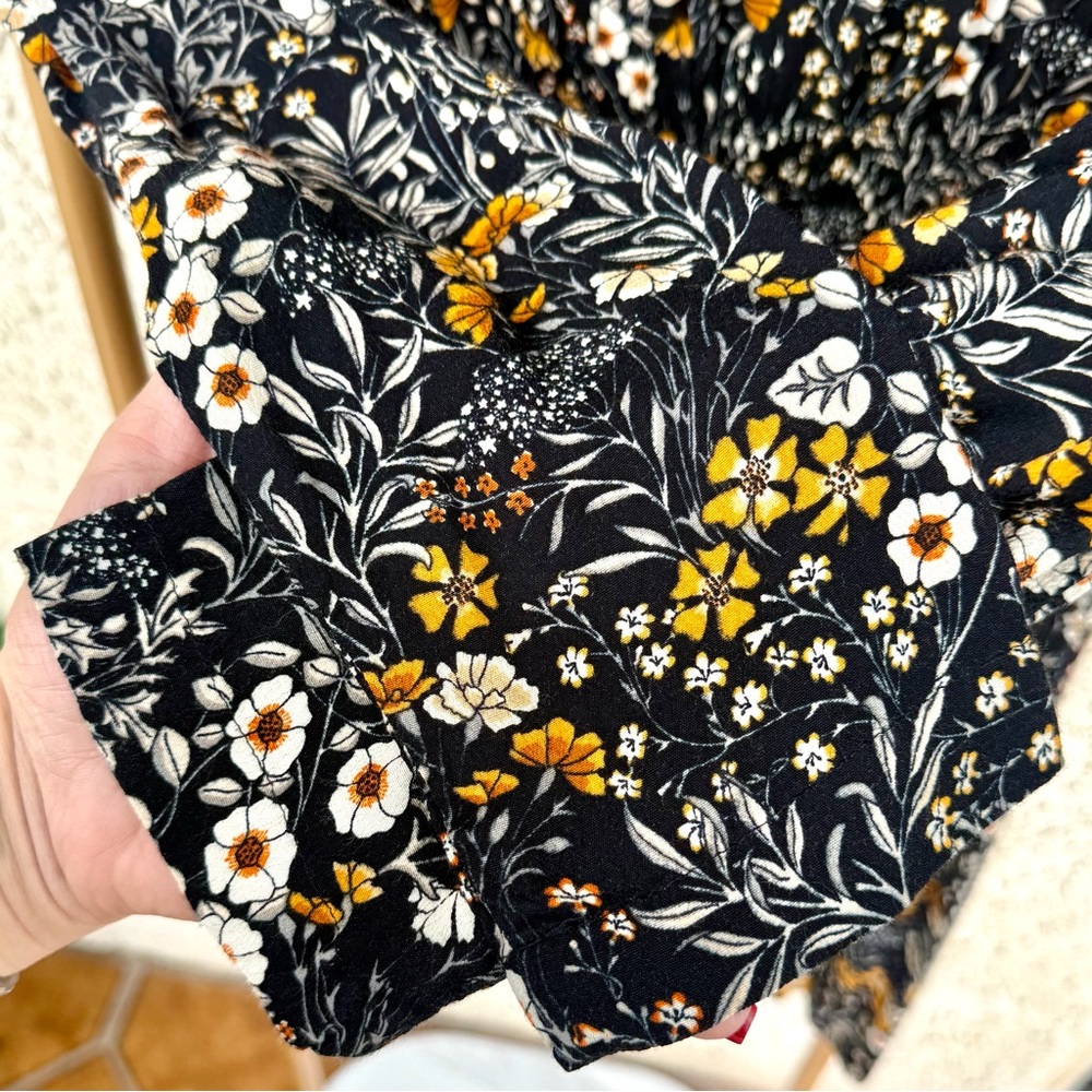 H&M 
Floral Black and Orange Women's Dress - Picture 9 of 14